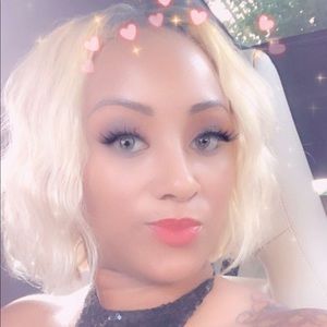 Meet your Posher, Latoya